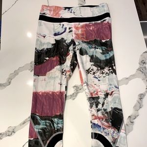 Lululemon cropped 23” leggings